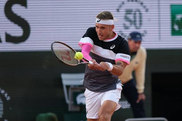 June 1, 2023, Paris, Paris, France: ALEX MOLCAN of Slovakia return the ball to ALEXANDER ZVEREV of Germany during the Day 5 of the French Open 2023, Grand Slam tennis tournament at the Roland-Garros Stadium - Paris France Paris France - ZUMAp119 20230601_zaf_p119_106 Copyright: xPierrexSteveninx