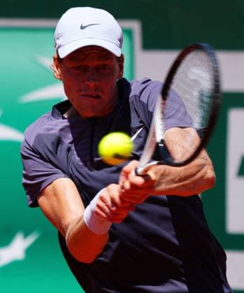 Mandatory Credit: Photo by Javier Garcia Shutterstock (13940053cl) Jannik Sinner French Open Tennis, Day 5, Roland Garros, Paris, France - 01 June 2023 French Open Tennis, Day 5, Roland Garros, Paris, France - 01 June 2023  Copyright: xJavierxGarcia Shutterstockx 13940053cl