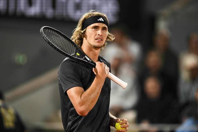 Alexander Zverev (ger) TENNIS : Roland Garros 2023 - Paris - 01 06 2023 JBAutissier Panoramic 