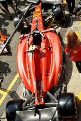 Formel 1 AWS Grand Prix von Spanien 2023 02.06.2023, Circuit de Catalunya, Barcelona, Formel 1 AWS Grand Prix von Spanien 2023 , im Bild Neues Aerodynamik Uptdate am Auto von Carlos Sainz Jr. (ESP), Scuderia Ferrari