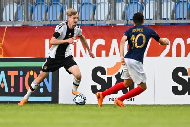 UEFA European Football Championship - Under 17 Final - Germany vs France Germany U17, U 17 Ä™s Max Moerstedt and France U17™s Ismail Bouneb during the final phase Under-17 Championship Hungary 2023 soccer match Germany U17 vs. France U17 at the Nandor Hidegkuti Stadion stadium in Budapest, Hungary, 2nd of June 2023 Budapest Hidegkuti Nandor Stadium Hungary Copyright: xVinnyxOrlandox xLiveMediax LPS_958747