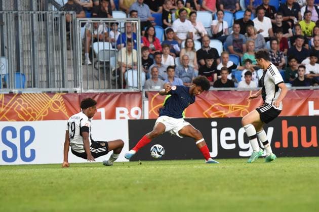 June 2, 2023, Felcsut, Fejer County, Hungary: Assan Ouedraogo and Maxim Dal of Germany and Mathis Lambourde of France tackle on the European Under 17 Championship Final between Germany and France Felcsut Hungary - ZUMAs291 20230602_zip_s291_010 Copyright: xBalintxSzentgallayx