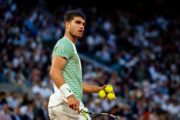 230602 Carlos Alcaraz of Spain competes in men?s third round singles tennis match during Roland-Garros on June 2, 2023 in Paris. Photo: Vegard Grott BILDBYRAN kod VG VG0445 bbeng tennis french open franska öppna ATP, Tennis Herren roland garros grand slam spania Copyright: VEGARDxGRoTT BB230602VG011
