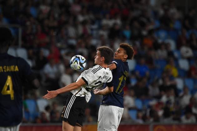 June 2, 2023, Felcsut, Fejer County, Hungary: Robert Ramsak of Germany and Tidiam Gomis of France dribble on the European Under 17 Championship Final between Germany and France Felcsut Hungary - ZUMAs291 20230602_zip_s291_021 Copyright: xBalintxSzentgallayx