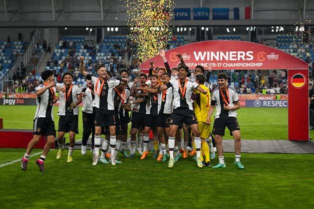 UEFA European Football Championship - Under 17 Final - Germany vs France Happiness of Germany U17, U 17 after winning the final Under-17 Championship Hungary 2023 soccer match vs. France U17 at the Nandor Hidegkuti Stadion stadium in Budapest, Hungary, 2nd of June 2023 Budapest Hidegkuti Nandor Stadium Hungary Copyright: xVinnyxOrlandox xLiveMediax LPS_959022