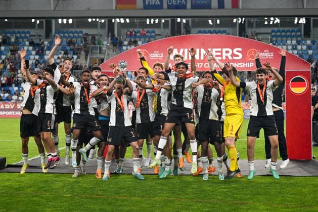 UEFA European Football Championship - Under 17 Final - Germany vs France Happiness of Germany U17, U 17 after winning the final Under-17 Championship Hungary 2023 soccer match vs. France U17 at the Nandor Hidegkuti Stadion stadium in Budapest, Hungary, 2nd of June 2023 Budapest Hidegkuti Nandor Stadium Hungary Copyright: xVinnyxOrlandox xLiveMediax LPS_959028