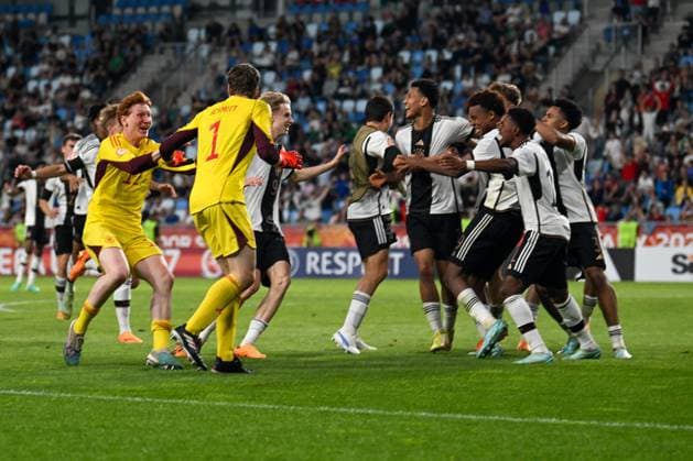 UEFA European Football Championship - Under 17 Final - Germany vs France Happiness of Germany U17, U 17 after winning the final Under-17 Championship Hungary 2023 soccer match vs. France U17 at the Nandor Hidegkuti Stadion stadium in Budapest, Hungary, 2nd of June 2023 Budapest Hidegkuti Nandor Stadium Hungary Copyright: xVinnyxOrlandox xLiveMediax LPS_959036