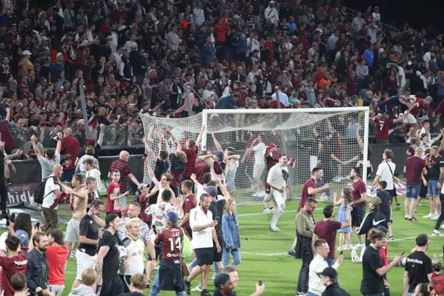 Fin du match - Joie des joueurs de l equipe Metz apres sa victoire FOOTBALL : Metz vs Bastia- Ligue 2 -02 06 2023 ElyxandroCegarra Panoramic 