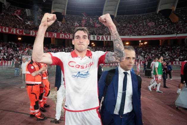 Foto Donato Fasano LaPresse 02 Giugno 2023 Bari, Italia - calcio - Bari vs Sudtirol - Campionato di calcio Serie BKT 2022 2023 - Stadio San Nicola. Nella foto: Benedetti June 02 , 2023 Bari, Italy - sport, soccer - Bari vs Sudtirol - Italian Football Championship League BKT 2022 2023 - San Nicola stadium. In the pic: Benedetti  Copyright: xDonatoxFasano LaPressex