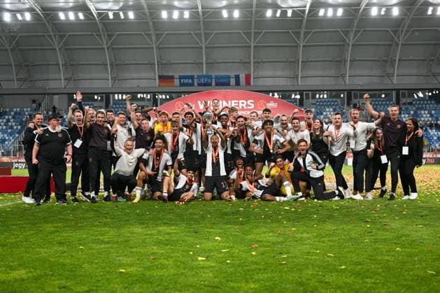 UEFA European Football Championship - Under 17 Final - Germany vs France Happiness of Germany U17, U 17 after winning the final Under-17 Championship Hungary 2023 soccer match vs. France U17 at the Nandor Hidegkuti Stadion stadium in Budapest, Hungary, 2nd of June 2023 Budapest Hidegkuti Nandor Stadium Hungary Copyright: xVinnyxOrlandox xLiveMediax LPS_959067