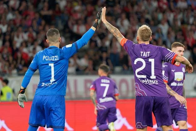 Sport Bilder des Tages Giacomo Poluzzi (FC Sudtirol) and Fabian Tait (FC Sudtirol) during Play Off - Semifinals - SSC Bari vs FC Sudtirol, Italian soccer Serie B match in Bari, Italy, June 02 2023  Copyright: xEmmanuelexMastrodonato LiveMediax xLivexMediax 0 IPA_IPA38392447