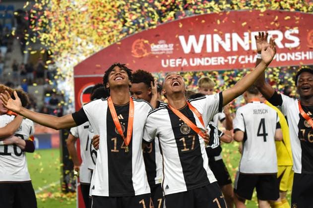 June 2, 2023, Felcsut, Fejer County, Hungary: The team of Germany celebrates after winning the European Under 17 Championship Final between Germany and France Felcsut Hungary - ZUMAs291 20230602_zip_s291_041 Copyright: xBalintxSzentgallayx