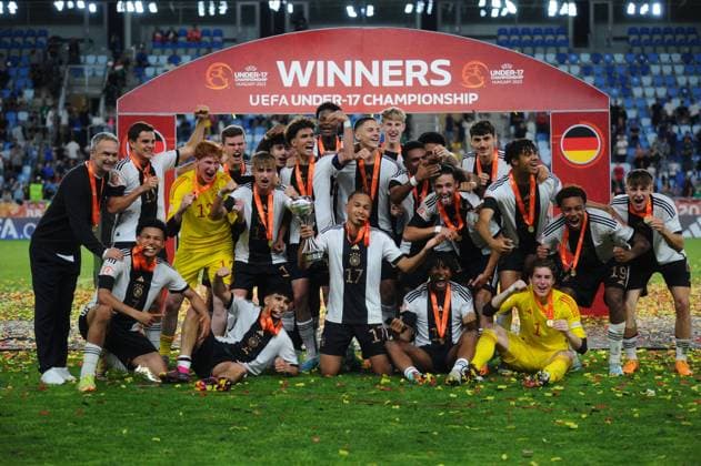 June 2, 2023, Felcsut, Fejer County, Hungary: The team of Germany celebrates after winning the European Under 17 Championship Final between Germany and France Felcsut Hungary - ZUMAs291 20230602_zip_s291_052 Copyright: xBalintxSzentgallayx