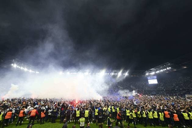 envahissement du terrain par les supporters du Havre a la fin du match FOOTBALL : Le Havre vs Dijon - 38e journee Ligue2 BKT - 02 06 2023 JBAutissier Panoramic 