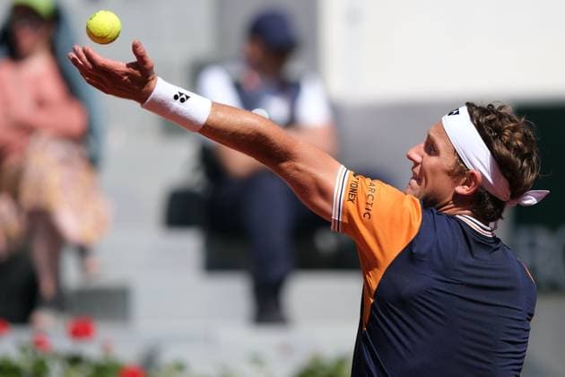 June 3, 2023, Paris, Paris, France: CASPER RUUD of Norway return the ball to.ZHIZHEN ZHAN of China during the Day 7.of the French Open 2023, Grand Slam tennis tournament at the Roland-Garros Stadium - Paris France Paris France - ZUMAp119 20230603_zaf_p119_001 Copyright: xPierrexSteveninx