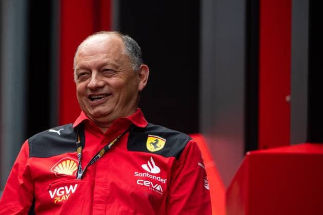 Frederic Vasseur (Scuderia Ferrari, Teamchef) lacht, ESP, Formel 1 Weltmeisterschaft, Grand Prix von Spanien, Circuit de Barcelona Catalunya, 3. freies Training und Qualifying, 03.06.2023 ESP, Formel 1 Weltmeisterschaft, Grand Prix von Spanien, Circuit de Barcelona Catalunya, 3. freies Training und Qualifying, 03.06.2023 Montmelo Copyright: xEibner Memmlerx EP_MMR