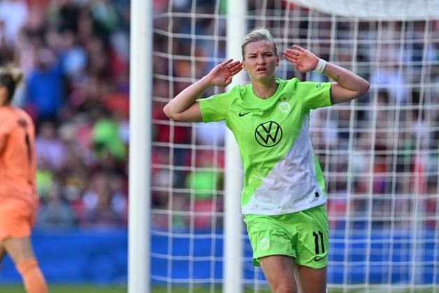 Sport Themen der Woche KW22 Sport Bilder des Tages NETHERLANDS SOCCER UWCL FINAL BARCELONA VS WOLFSBURG Alexandra Popp of Wolfsburg pictured celebrating after scoring a goal during a female soccer game between FC Barcelona, Barca Femeni and VFL Wolfsburg, at the final of the 2022-2023 Uefa Women™s Champions League competition , on Saturday 3 June 2023 in Eindhoven , The Netherlands . PHOTO SPORTPIX David Catry Eindhoven PSV - Phillips Stadion Noord-Brabant The Netherlands  Copyright: xSportpix.bex xDavidxCatryxDavidxCatryx