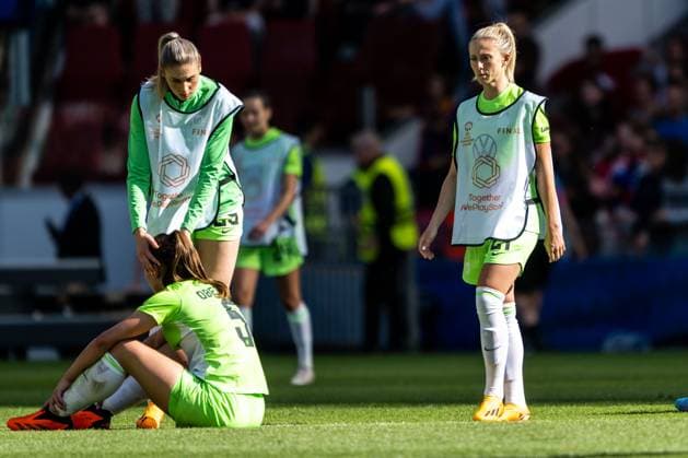 230603 Rebecka Blomqvist of Wolfsburg looks dejected after losing the UEFA Women s Champions League final match between Barcelona and Wolfsburg on June 3, 2023 in Eindhoven. Photo: Ludvig Thunman BILDBYRAN kod LT LT0533 fotboll football soccer fotball champions league final barcelona wolfsburg dam bbeng depp Copyright: LUDVIGxTHUNMAN BB230603LT118