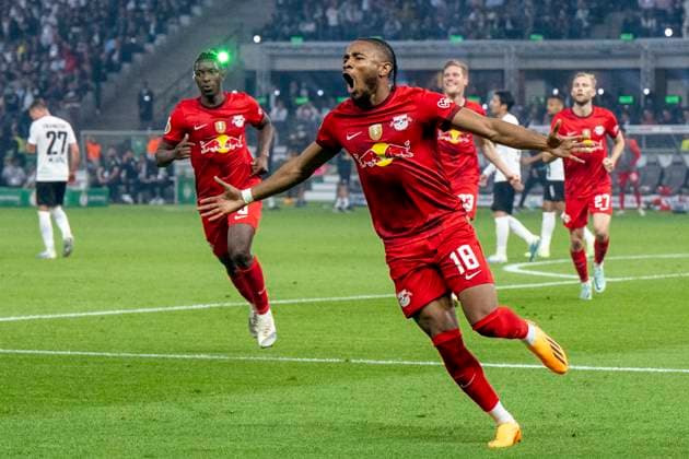 Sport Themen der Woche KW22 Sport Bilder des Tages Fußball: DFB-Pokal, Finale, RB Leipzig - Eintracht Frankfurt am 03.06.2023 im Olympiastadion in Berlin. Leipzigs Christopher Nkunku jubelt nach seinem Tor zum 1:0. DFB AND DFL REGULATIONS PROHIBIT ANY USE OF PHOTOGRAPHS AS IMAGE SEQUENCES AND OR QUASI-VIDEO. *** Soccer DFB Pokal, Final, RB Leipzig Eintracht Frankfurt on 03 06 2023 at the Olympiastadion in Berlin Leipzigs Christopher Nkunku cheers after his goal to 1 0 DFB AND DFL REGULATES PROHIBIT ANY USE OF PHOTOGRAPHS AS IMAGE SEQUENCES AND OR QUASI VIDEO Copyright: xDavidxInderlied GuidoxKirchnerx