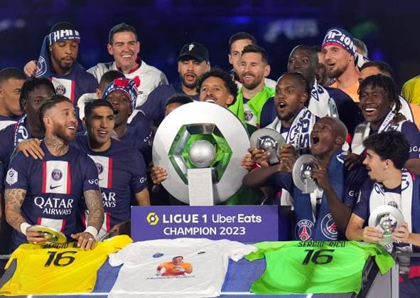 PSG players lift the Ligue 1 winning trophy 2022 23 during the Ligue 1 match between Paris Saint Germain and Clermont Foot at Parc des Princes, Paris, France on 3 June 2023. Copyright: xAndyxRowlandx PMI-5577-0002