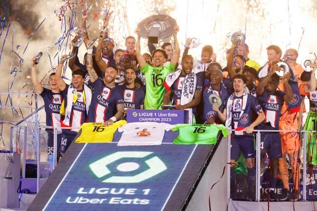(230604) -- PARIS, June 4, 2023 -- Paris Saint-Germain s players attend the awarding ceremony after the French League 1 football match between Paris-Saint Germain (PSG) and Clermont in Paris, France, June 3, 2023. (Photo by Xinhua) (SP)FRANCE-PARIS-LEAGUE 1-PSG VS CLERMONT RitxHeize 