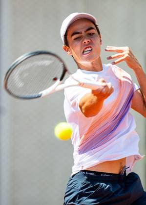 230604 Sebastian Eriksson of Sweden competes in boy?s first round singles tennis match during Roland-Garros on June 4, 2023 in Paris. Photo: Vegard Grott BILDBYRAN kod VG VG0447 bbeng tennis french open franska öppna ATP, Tennis Herren roland garros grand slam sverige sweden Copyright: VEGARDxGRoTT BB230604VG009
