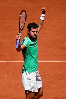 joie de Karen Khachanov TENNIS : Roland Garros 2023 - Paris - 04 06 2023 JBAutissier Panoramic 