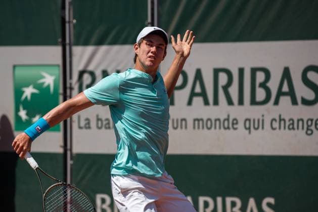 TENNIS - ATP, Tennis Herren French Open 2023 PARIS,FRANCE,04.JUN.23 - TENNIS - ATP World Tour, French Open, Roland Garros, Grand Slam, boys. Image shows Oliver Bonding (GBR).  GEPAxpictures xFrancoisxAsal