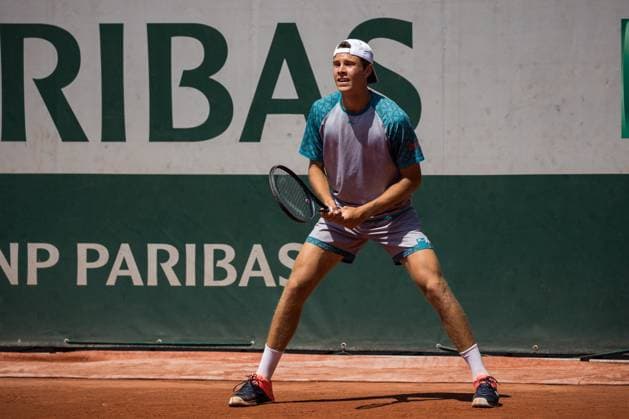 TENNIS - ATP, Tennis Herren French Open 2023 PARIS,FRANCE,04.JUN.23 - TENNIS - ATP World Tour, French Open, Roland Garros, Grand Slam, boys. Image shows Joel Schwaerzler (AUT).  GEPAxpictures xFrancoisxAsal
