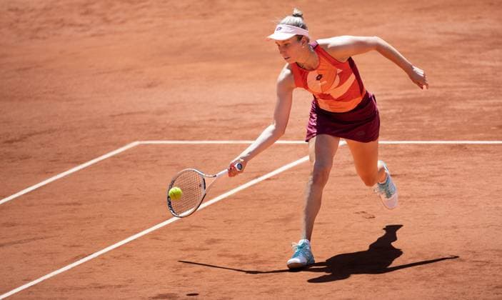 Belgian Elise Mertens pictured in action during a tennis match between Belgian Mertens (WTA28) and Russian Pavlyuchenkova, in the fourth round of the women s singles at the Roland Garros French Open tennis tournament in Paris, France, Sunday 04 June 2023. BENOITxDOPPAGNE  x68396213x