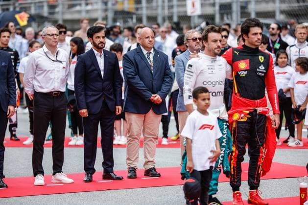 Stefano Domenicali (ITA, President & CEO of Formula 1 Group), Mohammed Ben Sulayem (UAE, FIA President), 14 Fernando Alonso (ESP, Aston Martin Aramco Cognizant F1 Team), 55 Carlos Sainz (ESP, Scuderia Ferrari), F1 Grand Prix of Spain at Circuit de Barcelona-Catalunya on June 4, 2023 in Barcelona, Spain. (Photo by HOCH ZWEI) Barcelona Spain *** Stefano Domenicali ITA, President CEO of Formula 1 Group , Mohammed Ben Sulayem UAE, FIA President , 14 Fernando Alonso ESP, Aston Martin Aramco Cognizant F1 Team , 55 Carlos Sainz ESP, Scuderia Ferrari , F1 Grand Prix of Spain at Circuit de Barcelona Catalunya on June 4, 2023 in Barcelona, Spain Photo by HOCH ZWEI Barcelona Spain