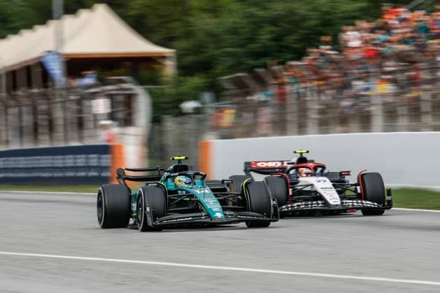 14 Fernando Alonso (ESP, Aston Martin Aramco Cognizant F1 Team), 22 Yuki Tsunoda (JPN, Scuderia AlphaTauri), F1 Grand Prix of Spain at Circuit de Barcelona-Catalunya on June 4, 2023 in Barcelona, Spain. (Photo by HOCH ZWEI) Barcelona Spain