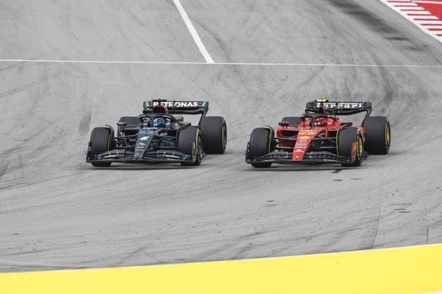 63 RUSSELL George (gbr), Mercedes AMG F1 Team W14, action 55 SAINZ Carlos (spa), Scuderia Ferrari SF-23, action during the Formula 1 AWS Gran Premio de Espana 2023, 7th round of the 2023 Formula One World Championship, WM, Weltmeisterschaft from June 2 to 4, 2023 on the Circuit de Barcelona-Catalunya, in Montmelo, Spain - F1 - SPANISH GRAND PRIX 2023 - RACE DPPI Panoramic  03323010__R3_1461_1