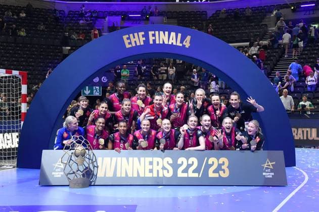 Bilder des Jahres 2023, Sport 06 Juni Sport Themen der Woche KW22 Sport Bilder des Tages June 4, 2023, Budapest, Budapest, Hungary: The team of Vipers celebrates after winning the Woman s Handball Champions League final between FTC and Vipers Kristiansand Budapest Hungary - ZUMAs291 20230604_zip_s291_036 Copyright: xBalintxSzentgallayx