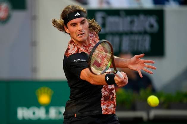 PARIS, FRANCE - JUNE 4: Stefanos Tsitsipas plays a forehand during 4th round of Roland Garros 2023 match between Sebastian Ofner vs Stefanos Tsitsipas at Roland Garros Stadium on June 4, 2023 in Paris, France. (Photo by Glenn Gervot Icon Sportswire) TENNIS: JUN 04 French Open EDITORIAL USE ONLY Icon2306046785