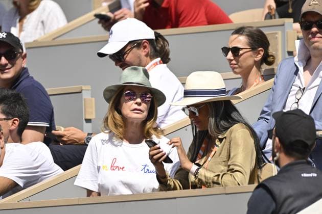 Tennis : Roland Garros 2023 - France - Cyrielle Clair dans la loge - France Tennis : Roland Garros 2023 - France - 05 06 23 ChrysleneCaillaud Panoramic 