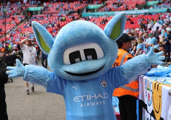 Manchester City v Manchester United, ManU Emirates FA Cup Final Moonbeam Mascot during The Emirates FA Cup Final between Manchester City against Manchester United at Wembley stadium, London on 03rd June, 2023 London England United Kingdom  Copyright: xActionxFotoxSportx originalFilename:galvin-manchest230603_np206.jpg