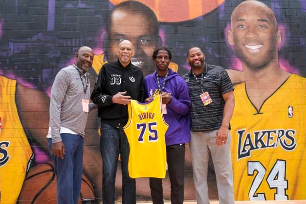 Bilder des Jahres 2023, Sport 06 Juni Bilder des Jahres 2023, Sport 06 Juni Sport Themen der Woche KW23 Sport Bilder des Tages June 5, 2023, Los Angeles, California, United States: (L to R) Former Los Angeles Lakers James Worthy, Kareem Abdul-Jabbar, A.C. Green and Robert Horry attend a Lakers Town community event in Koreatown, to unveil a new Lakers mural in Los Angeles, Monday, June 5, 2023. Los Angeles United States - ZUMAc68_ 0258862633st Copyright: xRingoxChiux