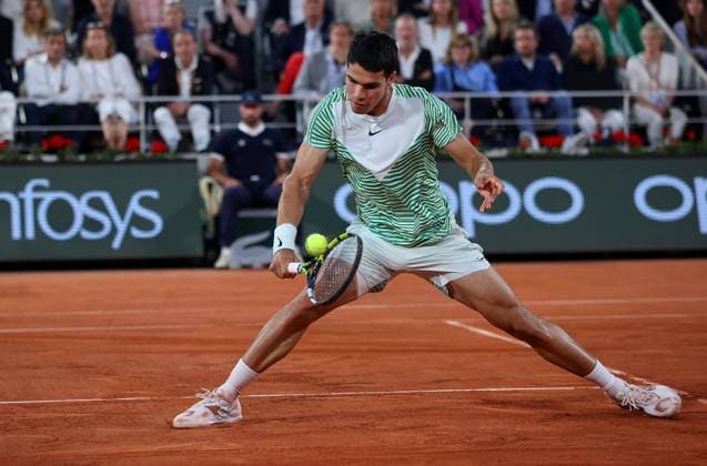 Mandatory Credit: Photo by Ella Ling Shutterstock (13949269gg) Carlos Alcaraz of Spain in action French Open Tennis, Day 10, Roland Garros, Paris, France - 06 June 2023 French Open Tennis, Day 10, Roland Garros, Paris, France - 06 June 2023  Copyright: xEllaxLing Shutterstockx 13949269gg