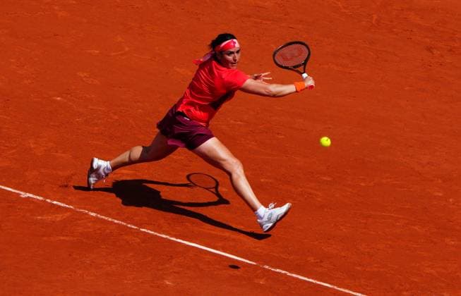 Mandatory Credit: Photo by Javier Garcia Shutterstock (13949271d) Ons Jabeur in quarter final action French Open Tennis, Day 11, Roland Garros, Paris, France - 07 June 2023 French Open Tennis, Day 11, Roland Garros, Paris, France - 07 June 2023  Copyright: xJavierxGarcia Shutterstockx 13949271d