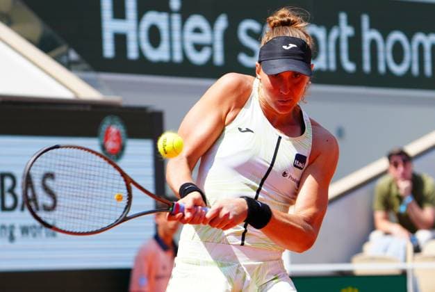 Mandatory Credit: Photo by Javier Garcia Shutterstock (13949271x) Beatriz Haddad Maia in quarter final action French Open Tennis, Day 11, Roland Garros, Paris, France - 07 June 2023 French Open Tennis, Day 11, Roland Garros, Paris, France - 07 June 2023  Copyright: xJavierxGarcia Shutterstockx 13949271x