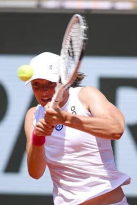 Iga Swiatek (Pol) TENNIS : Roland Garros 2023 - Paris - 07 06 2023 JBAutissier Panoramic 