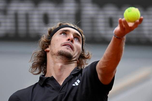 (230608) -- PARIS, June 8, 2023 -- Alexander Zverev serves during the men s singles quarterfinal match between Alexander Zverev of Germany and Tomas Martin Etcheverry of Argentina at the French Open tennis tournament at Roland Garros in Paris, France, on June 7, 2023. (Photo by Xinhua) (SP)FRANCE-PARIS-TENNIS-ROLAND GARROS-FRENCH OPEN-MEN S SINGLES JulienxMattia 
