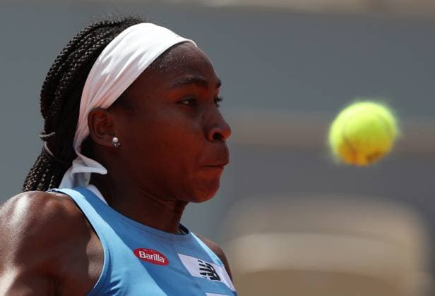 (230608) -- PARIS, June 8, 2023 -- Coco Gauff of the United States competes during the women s singles quarterfinal match between Iga Swiatek of Poland and Coco Gauff of the United States at the French Open tennis tournament at Roland Garros in Paris, France, on June 7, 2023. ) (SP)FRANCE-PARIS-TENNIS-ROLAND GARROS-FRENCH OPEN-WOMEN S SINGLES GaoxJing 