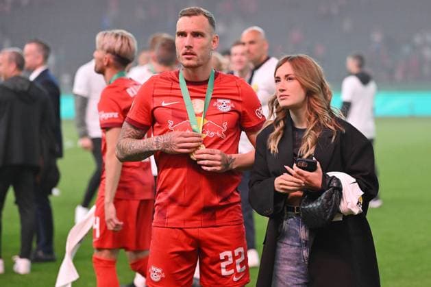 Berlin, Olympiastadion, 03.06.23, GER, Herren, DFB-Pokal-Finale 2023, Saison 2022-2023, RB Leipzig - Eintracht Frankfurt Bild: David RAUM (Leipzig) mit Freundin Eva KATHARINA Only for editorial use! DFL regulations prohibit any use of photographs as image sequences and or quasi-video. Berlin Deutschland