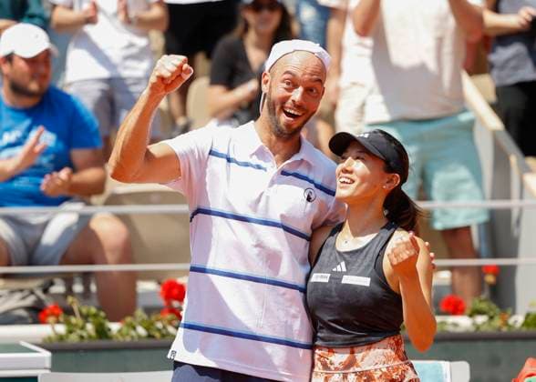 Miyu Kato, Tim Puetz, Mixed Doubles, Siegerehrung, Praesentation Copyright: xJuergenxHasenkopfx