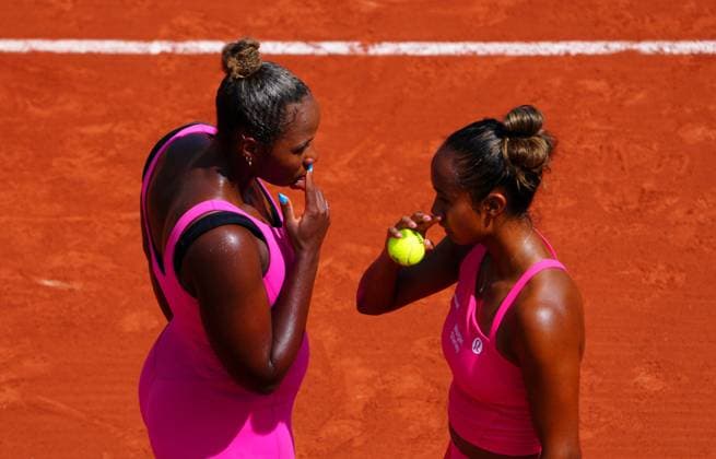 Mandatory Credit: Photo by Javier Garcia Shutterstock (13949278l) Taylor Townsend and Leylah Fernandez during their mixed doubles semi final French Open Tennis, Day 13, Roland Garros, Paris, France - 09 June 2023 French Open Tennis, Day 13, Roland Garros, Paris, France - 09 June 2023  Copyright: xJavierxGarcia Shutterstockx 13949278l