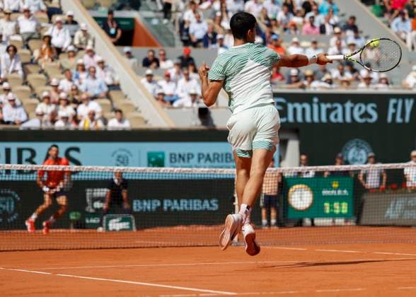 Carlos Alcaraz (ESP), Herren Einzel, Halbfinale Tennis - French Open 2023 - Grand Slam ATP, Tennis Herren WTA, Tennis Damen ITF - Roland Garros - Paris - - France - 9 June 2023. Copyright: xJuergenxHasenkopfx