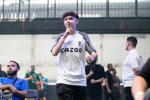 Grand Final der Virtual Bundesliga 2023 Dylan Neuhausen (DullenMIKE, SC Freiburg) Grand Final der Virtual Bundesliga 2023, Koeln, Strassenkickerbase, 10.06.2023
