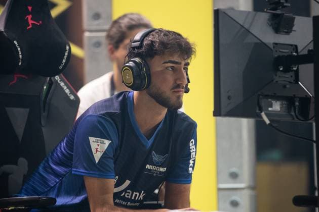 Grand Final der Virtual Bundesliga 2023 Khalid Guerel (Khalidgrl03, Karlsruher sc) Grand Final der Virtual Bundesliga 2023, Koeln, Strassenkickerbase, 10.06.2023
